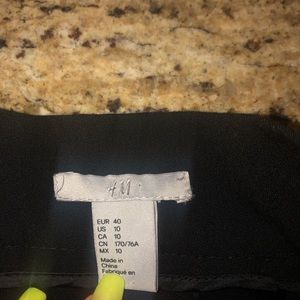 H&M Skirts - H&M black skirt size 10 H&M Skirts - H&M black skirt size 10